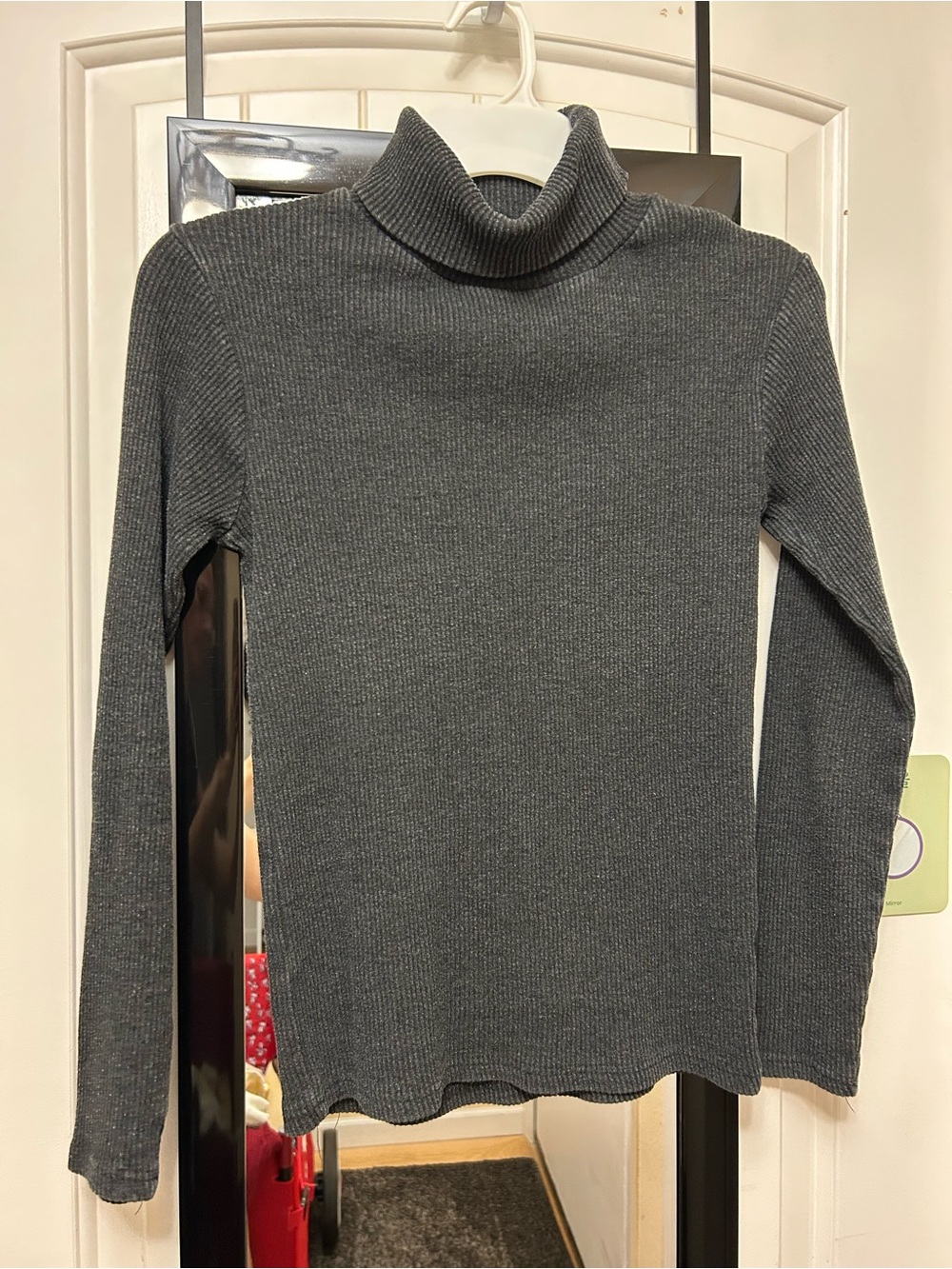 Women's Ribbed Turtleneck Sweater - Dark Gray